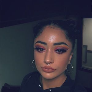 Meet your Posher, Anastasia